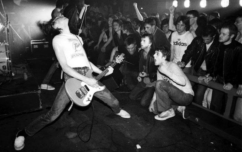 1970s New York protest or underground punk show